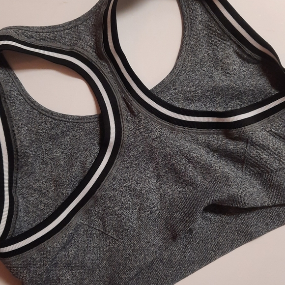 Puma - Picture 3 of 3